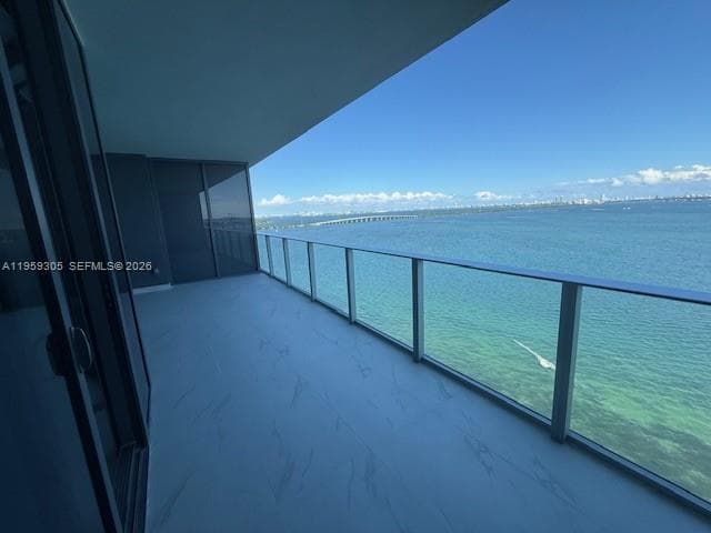 700 24 Street 2803 photo 16