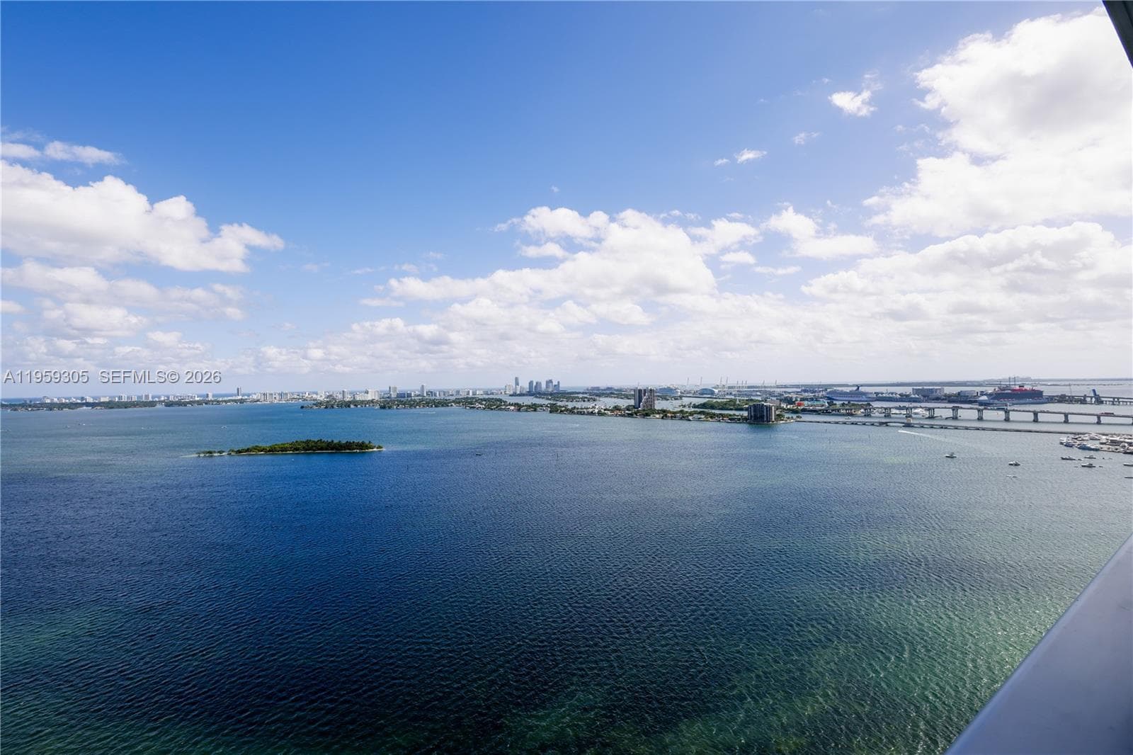 700 24 Street 2803 photo 15