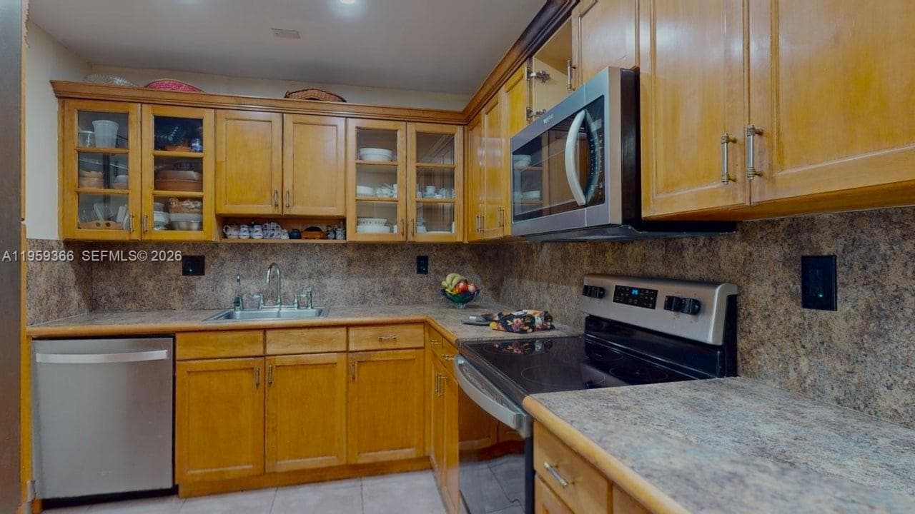 600 Three Islands Blvd 1004 photo 5