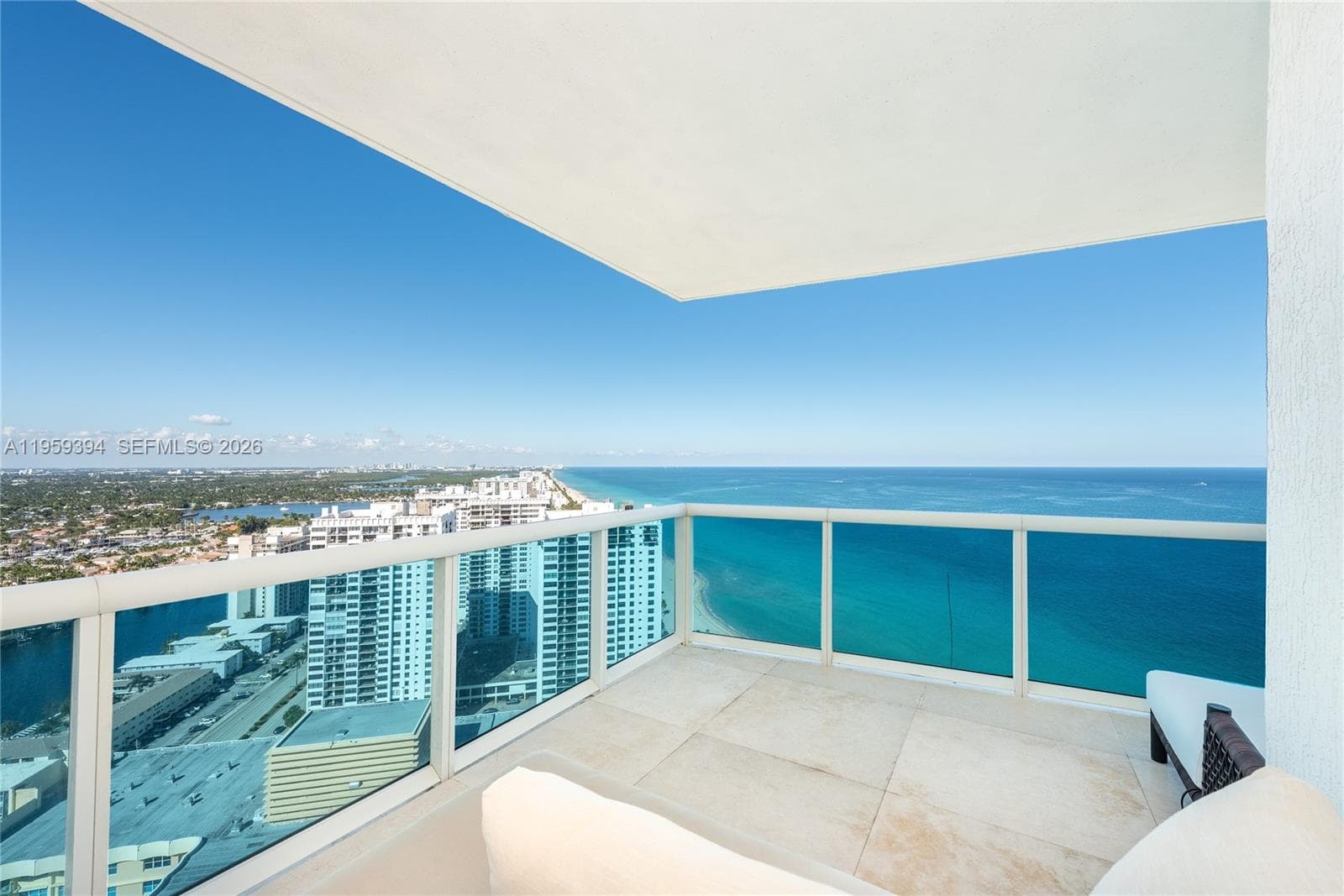 2711 Ocean Dr 3202 photo 5