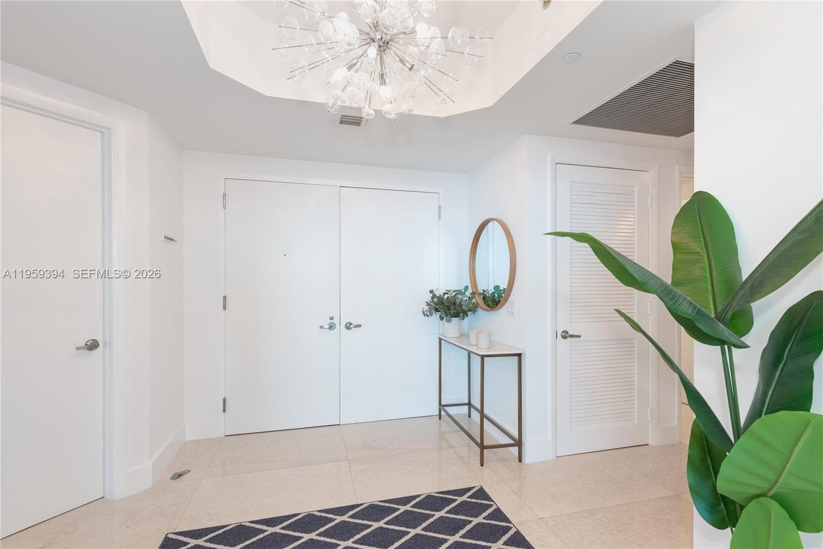 2711 Ocean Dr 3202 photo 18