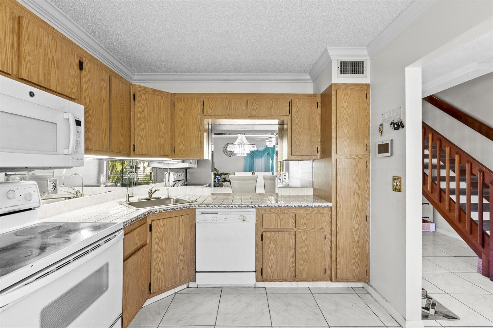 218 Foxtail Drive B photo 7