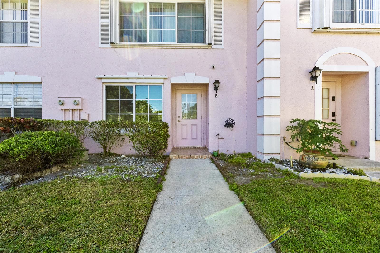218 Foxtail Drive B photo 3