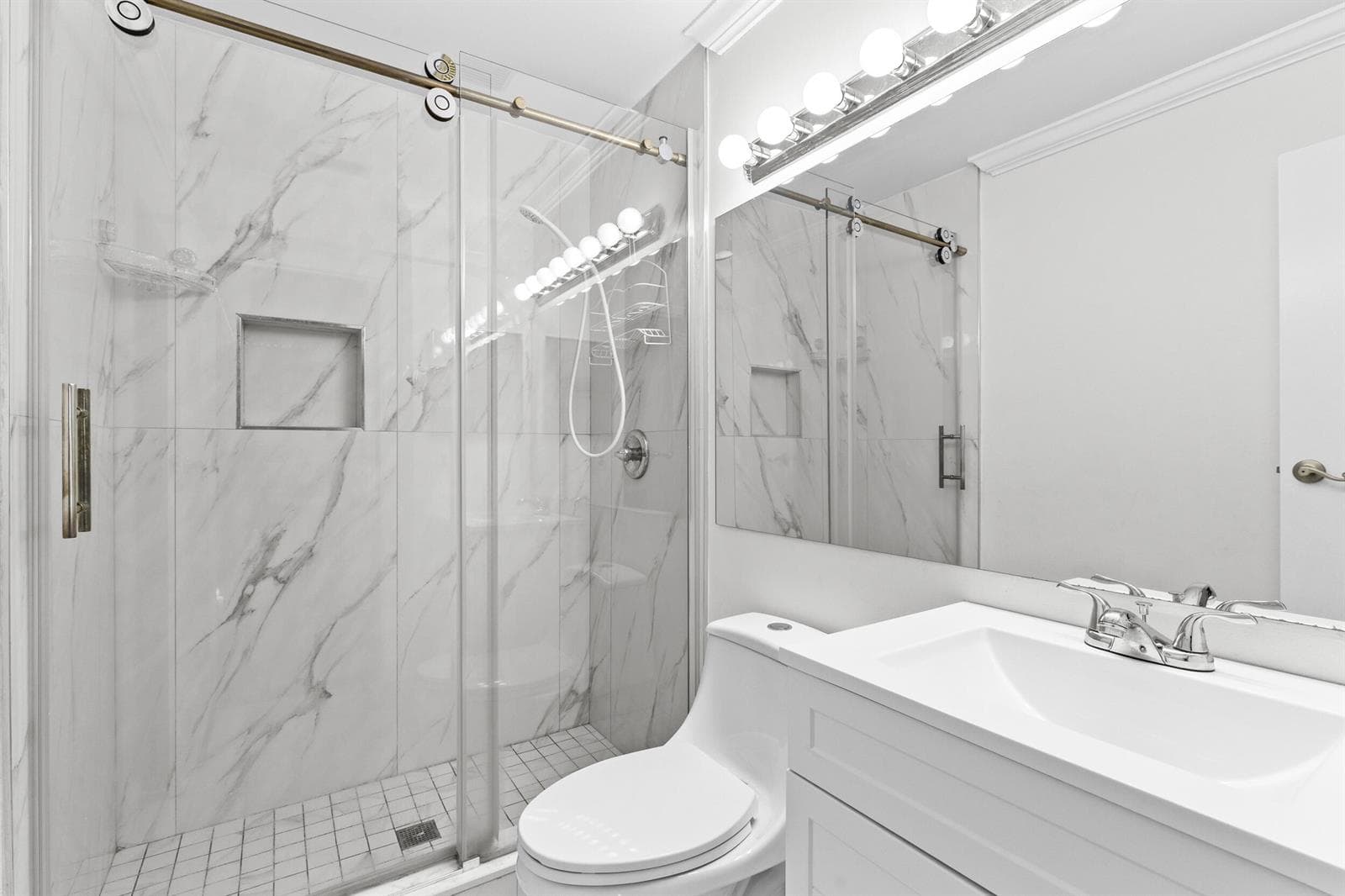 218 Foxtail Drive B photo 24
