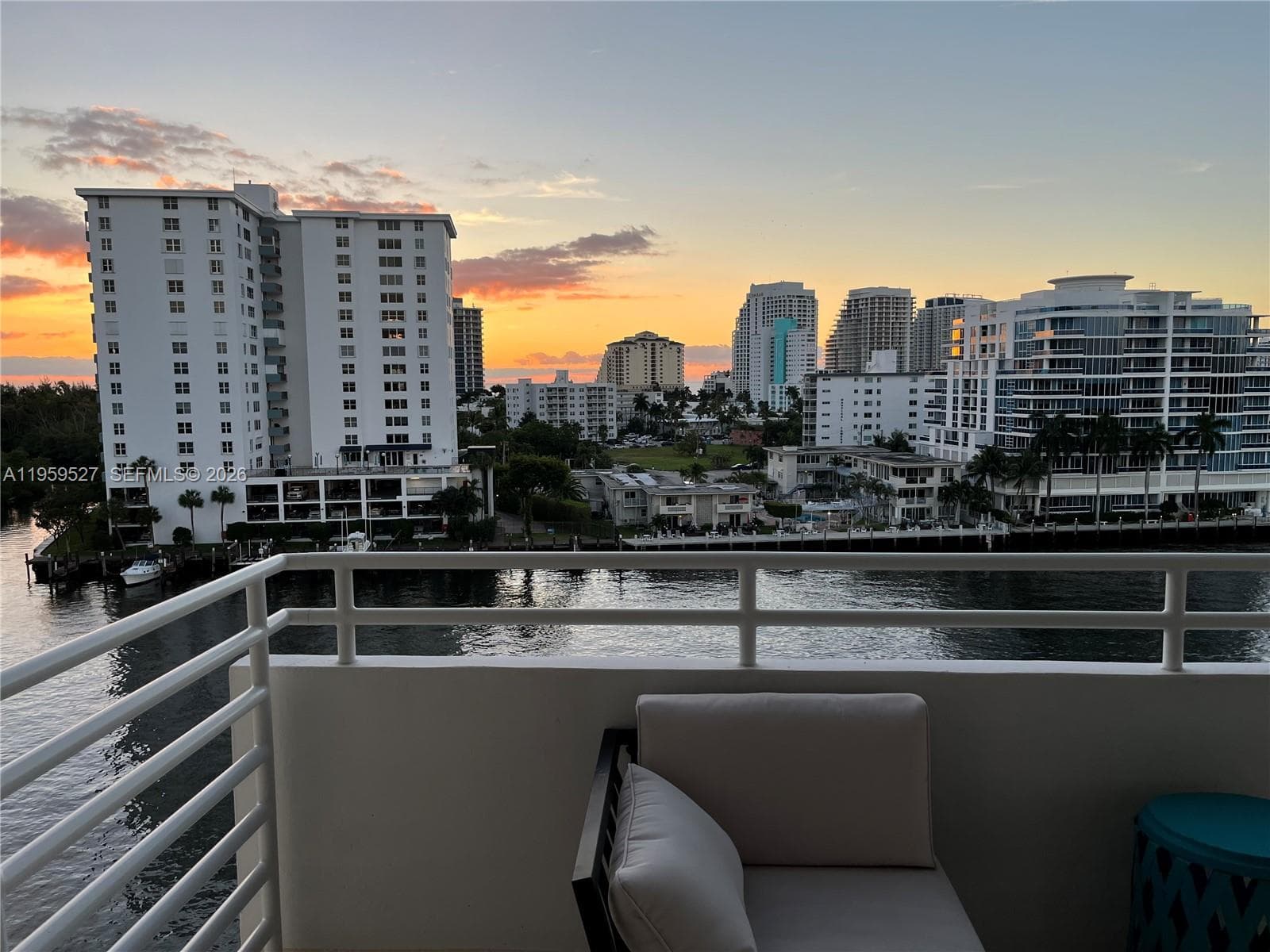 888 Intracoastal Dr 8B photo 17