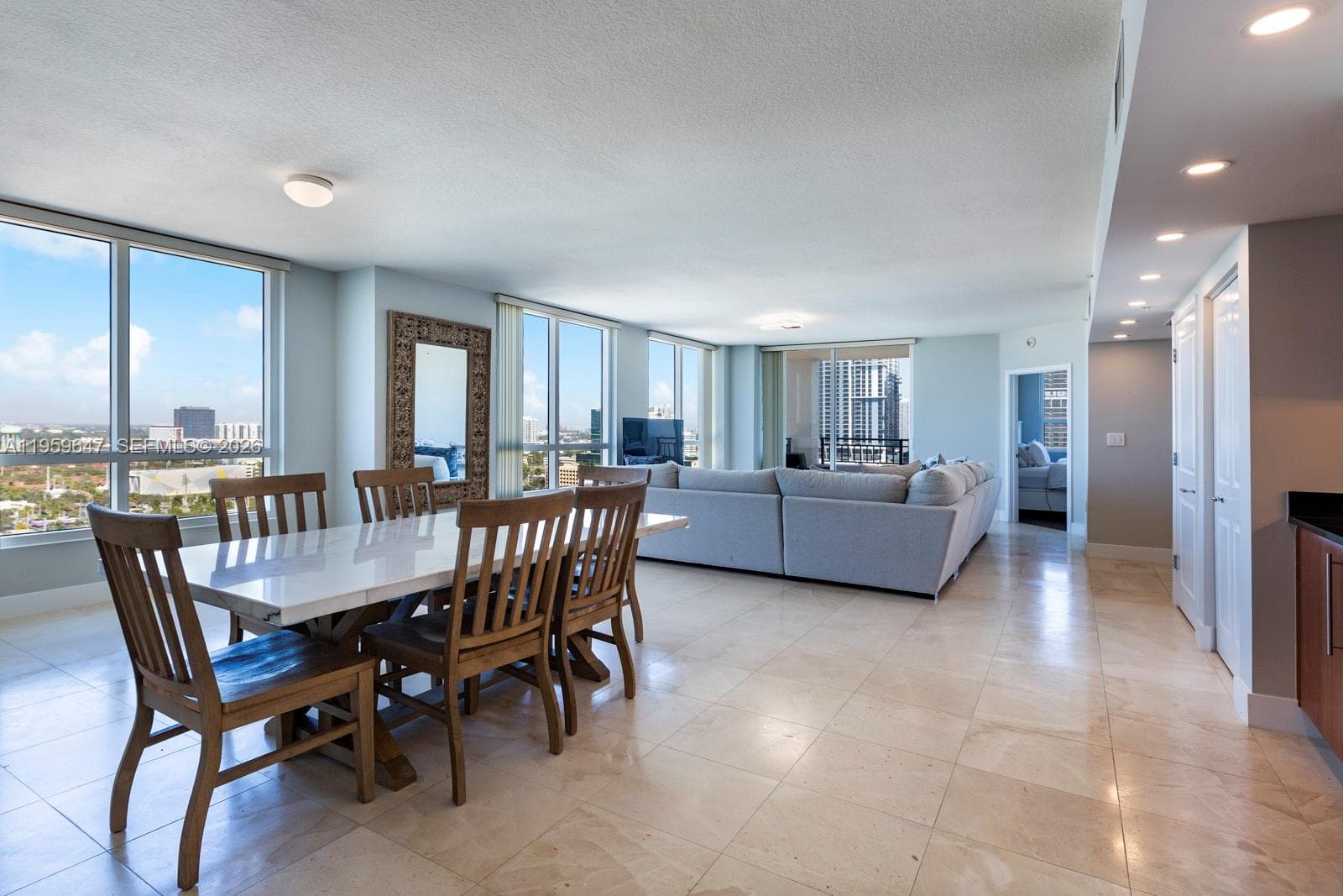 610 W Las Olas Blvd 2014N photo 2