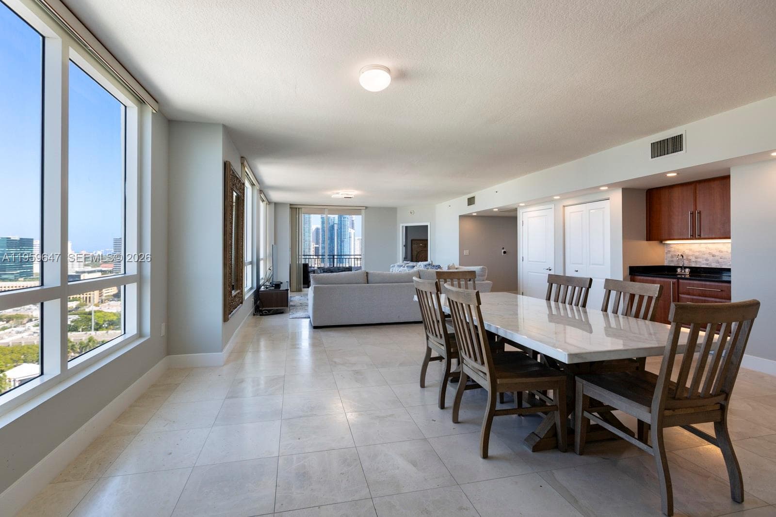 610 W Las Olas Blvd 2014N photo 7