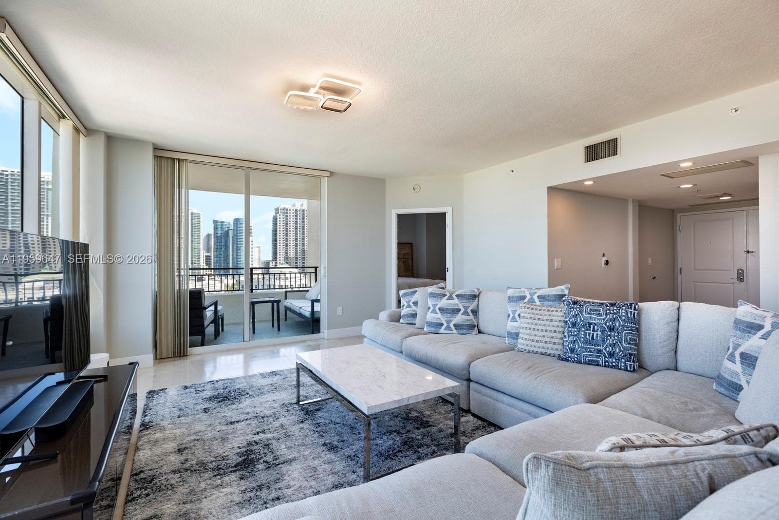 610 W Las Olas Blvd 2014N photo 9