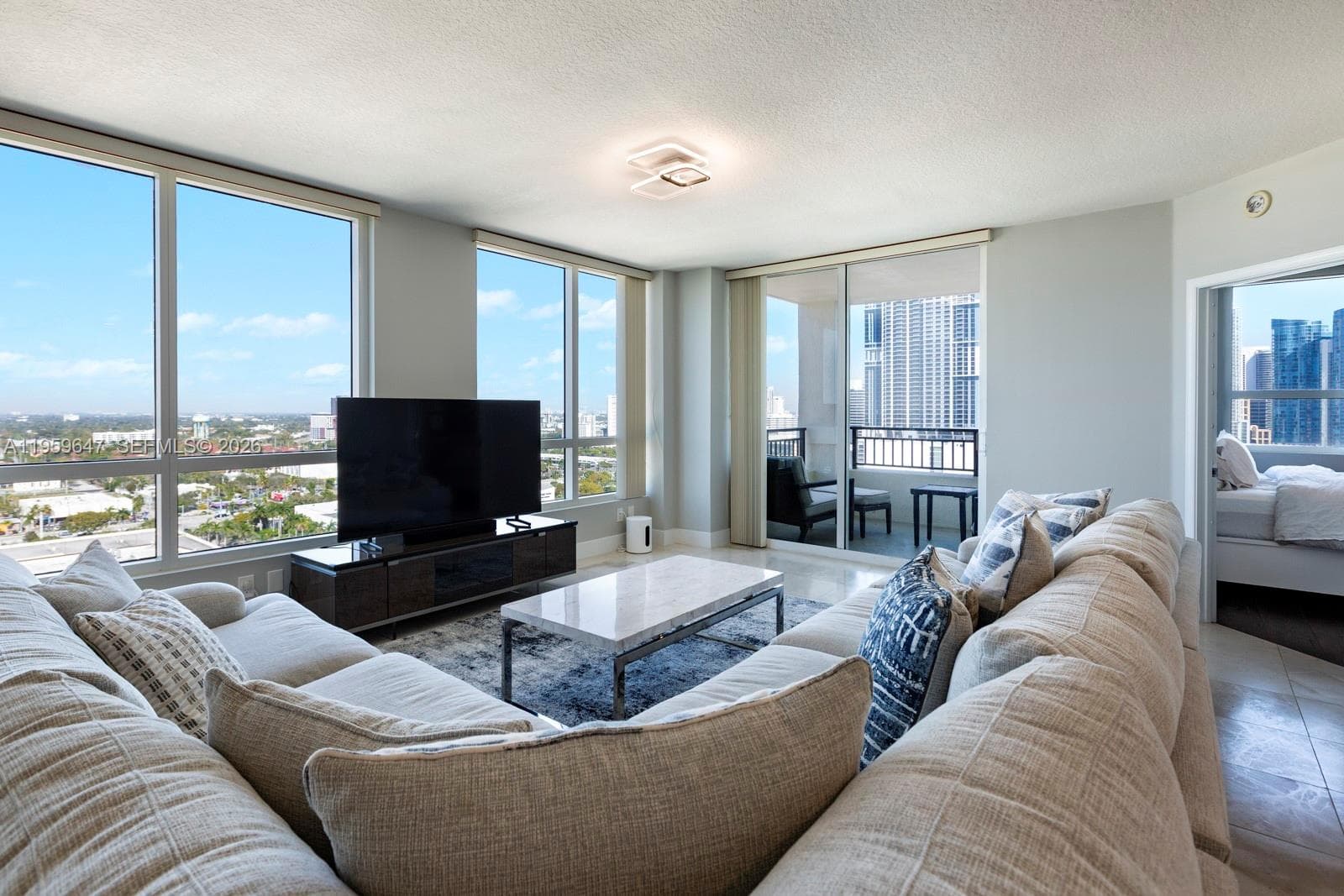 610 W Las Olas Blvd 2014N photo 10