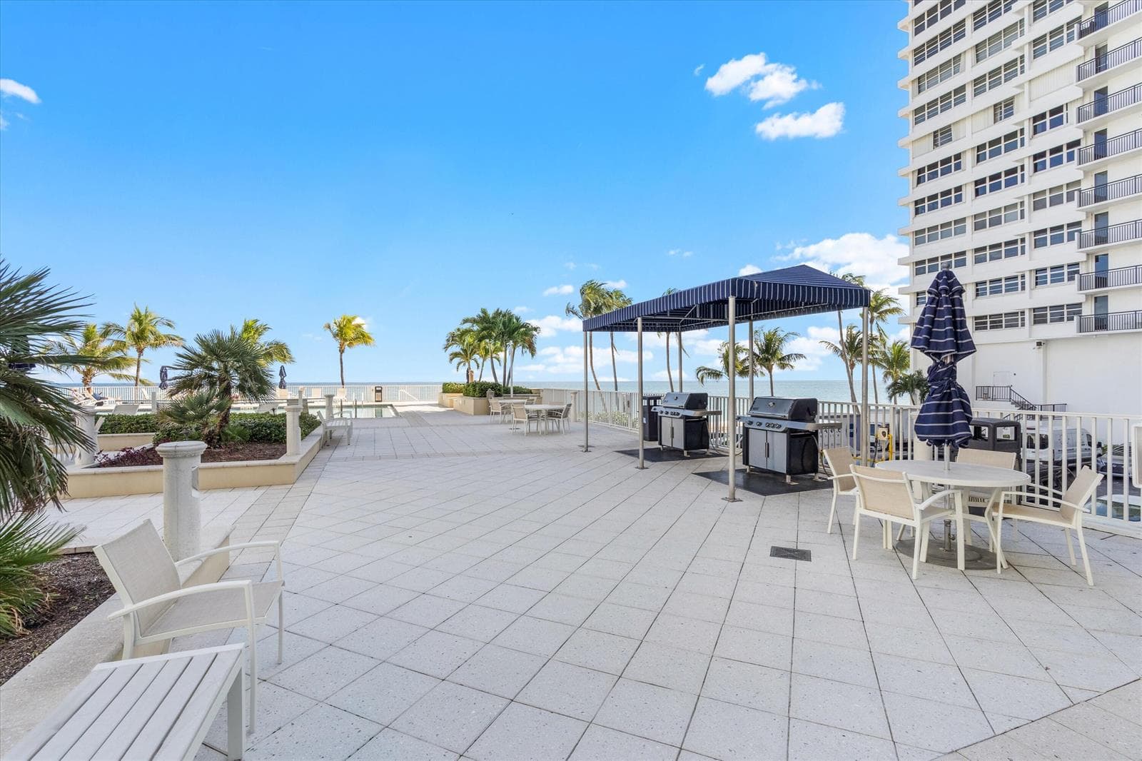 4300 N Ocean Boulevard 15c photo 23