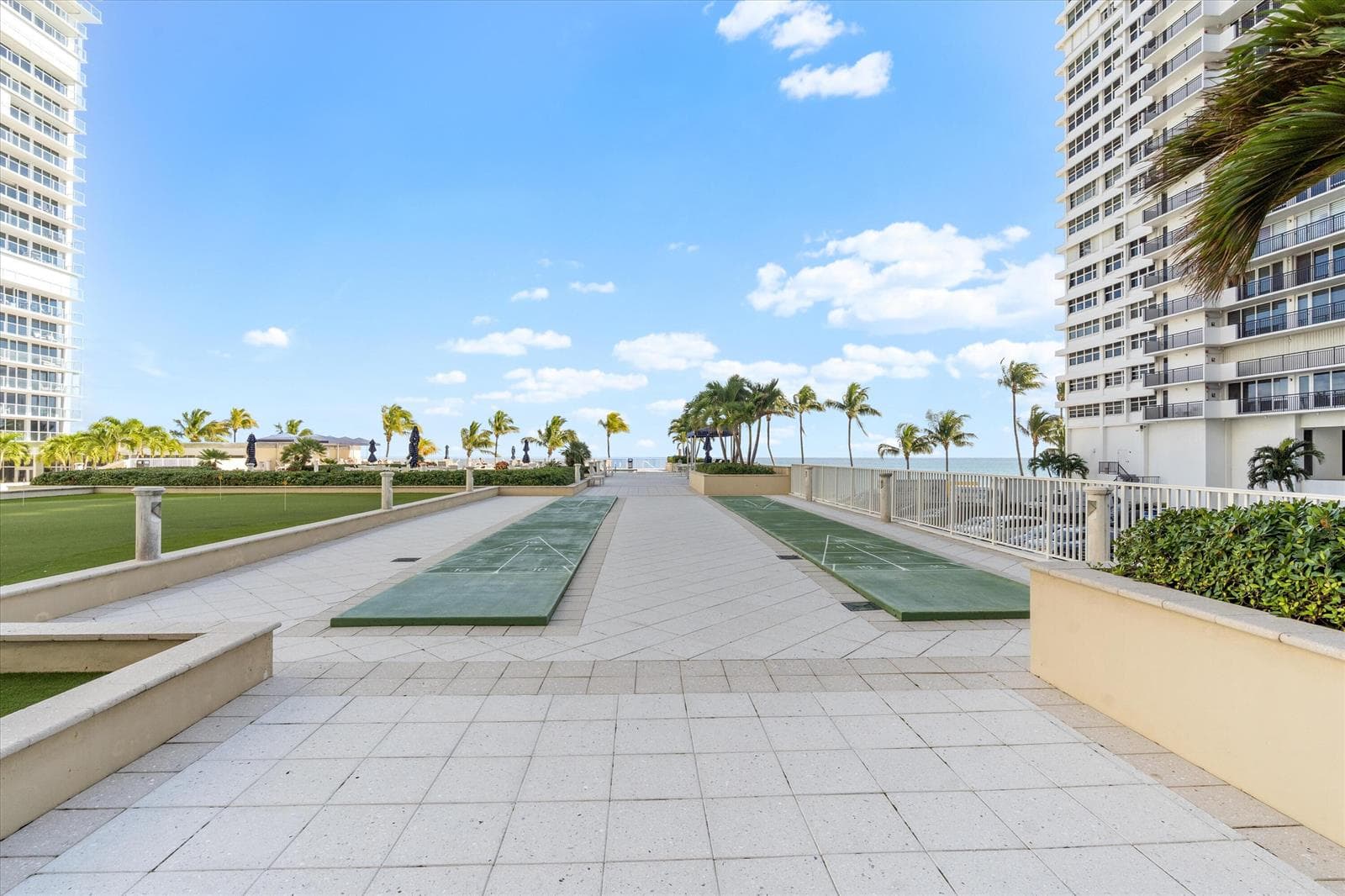 4300 N Ocean Boulevard 15c photo 21
