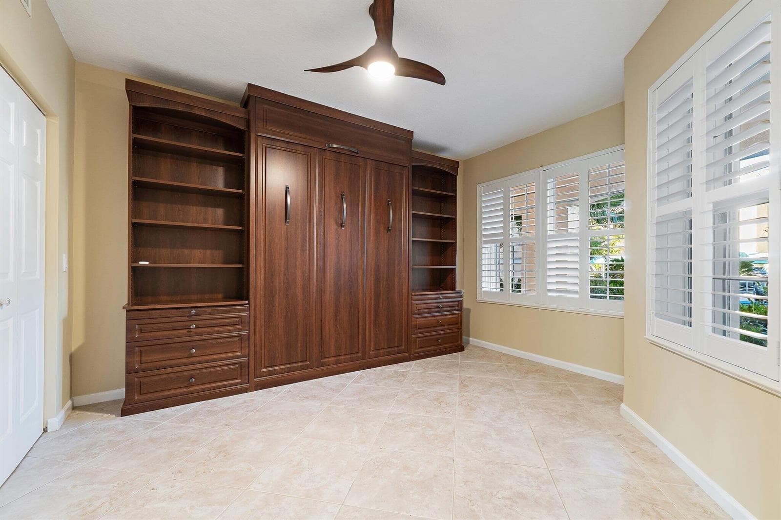5800 NE Island Cove Way 2107 photo 10