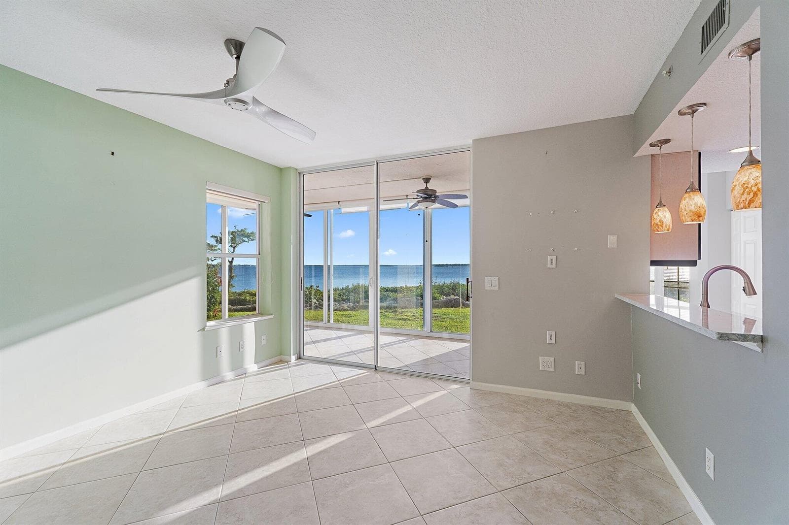 5800 NE Island Cove Way 2107 photo 4