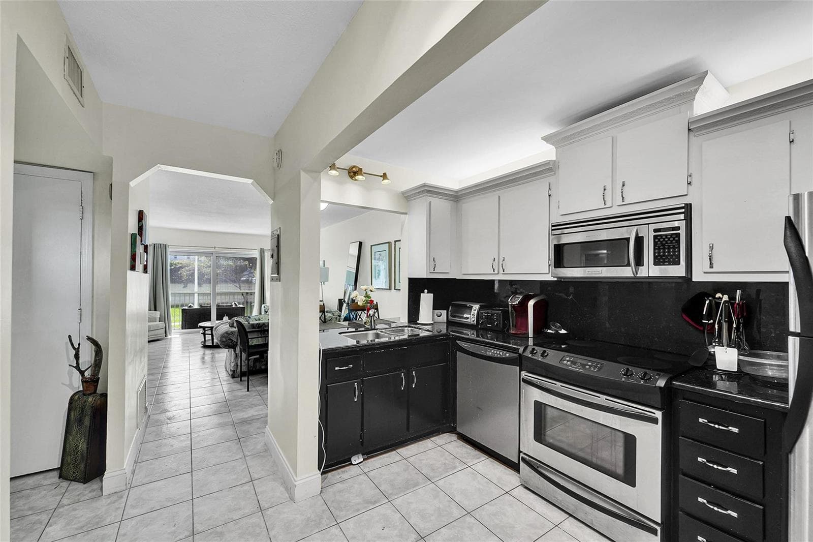 1439 S Ocean Boulevard 105 photo 7
