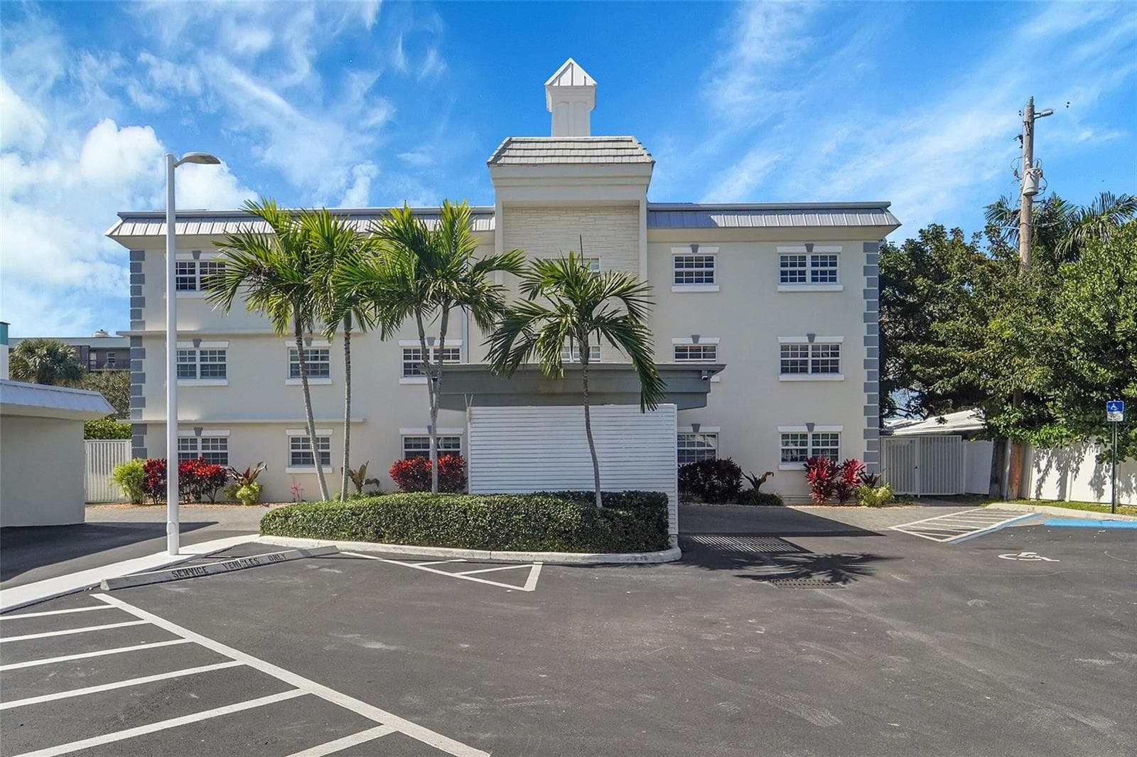 1439 S Ocean Boulevard 105 photo 5