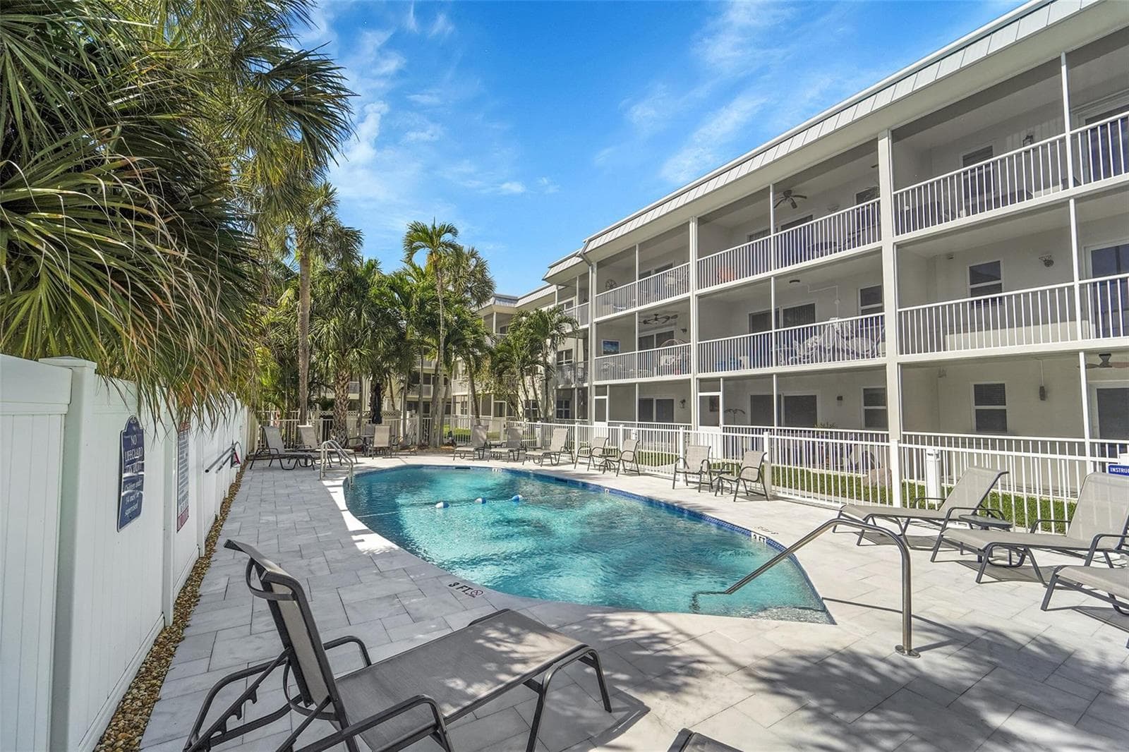 1439 S Ocean Boulevard 105 photo 18