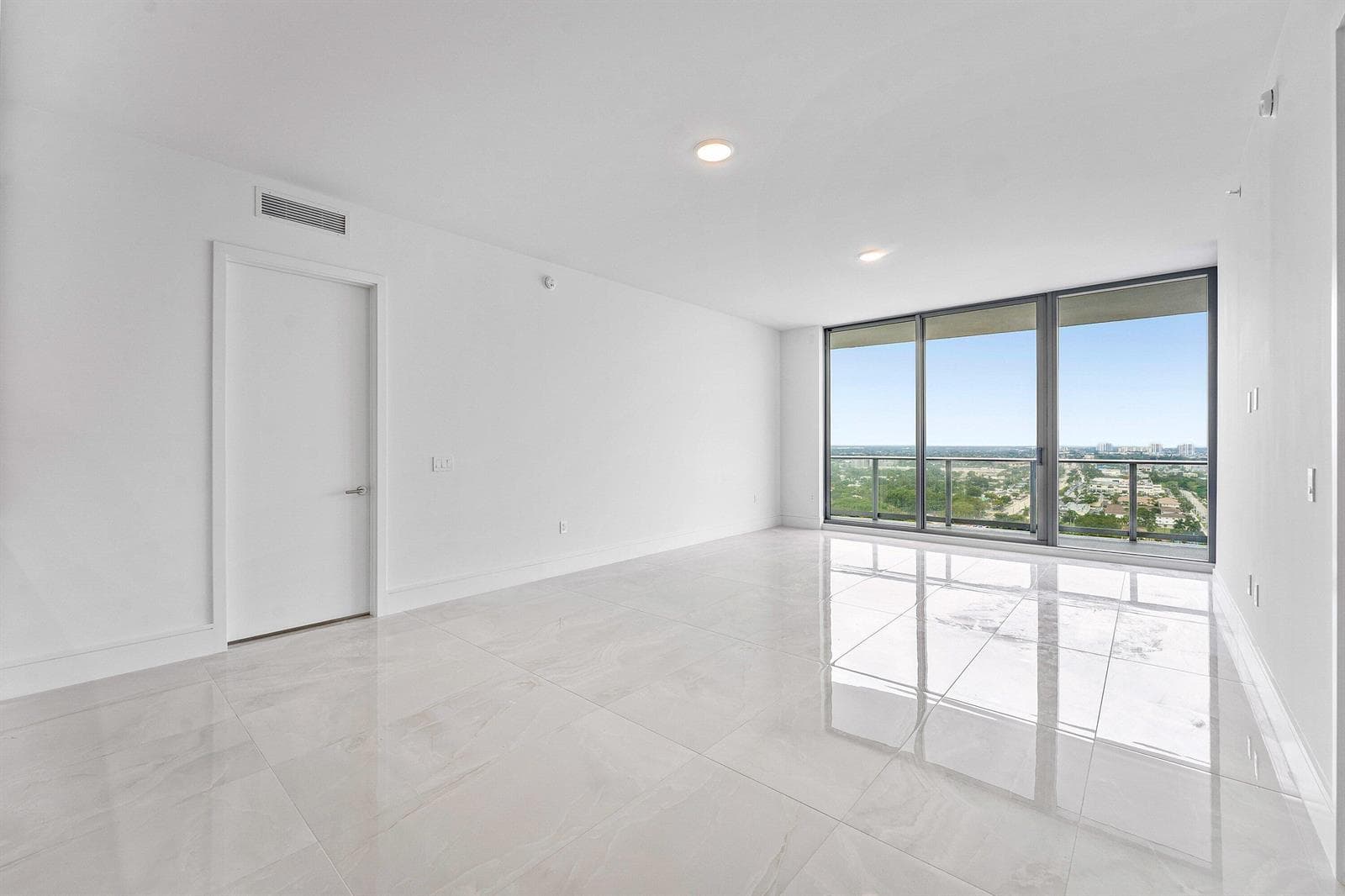 220 Lake Shore Drive 2005 photo 6