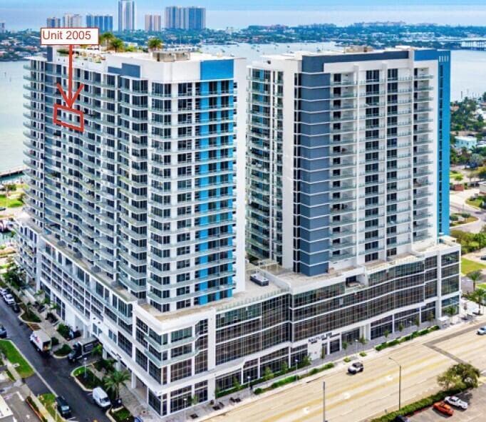 220 Lake Shore Drive 2005 photo 13
