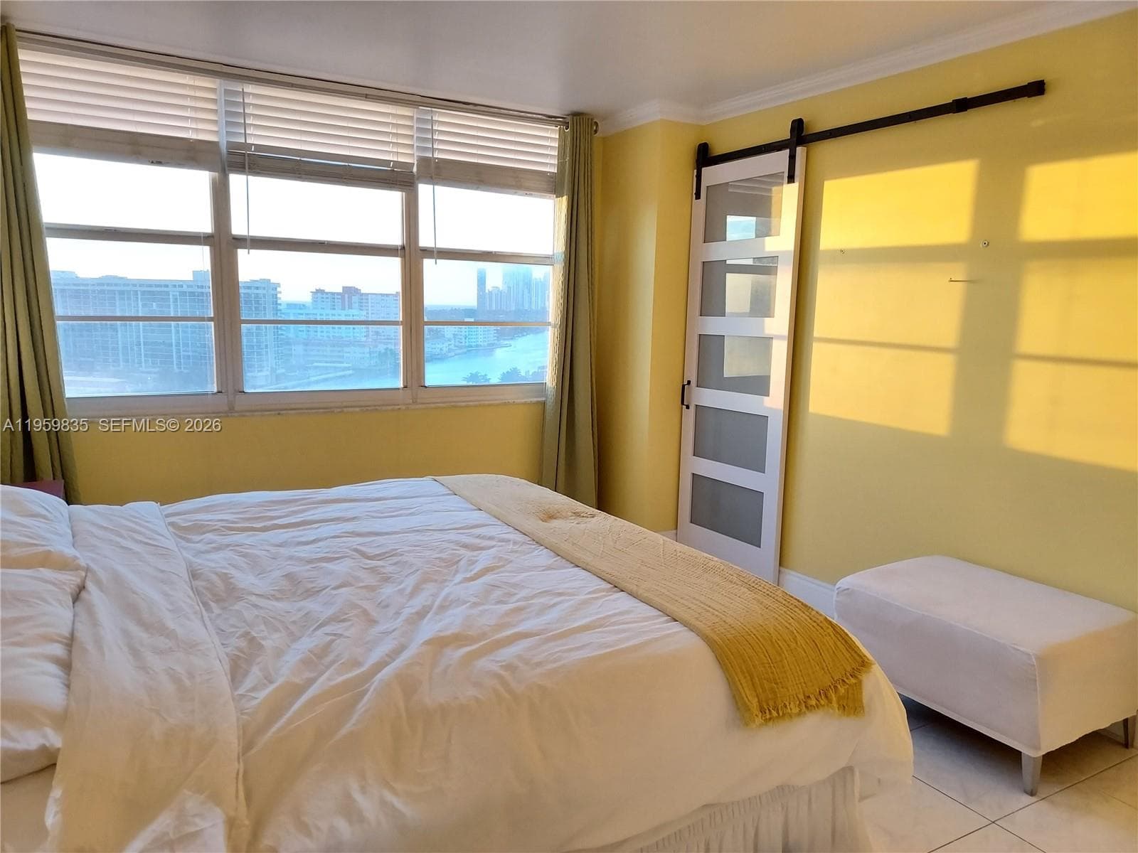 137 Golden Isles Dr 1404 photo 23