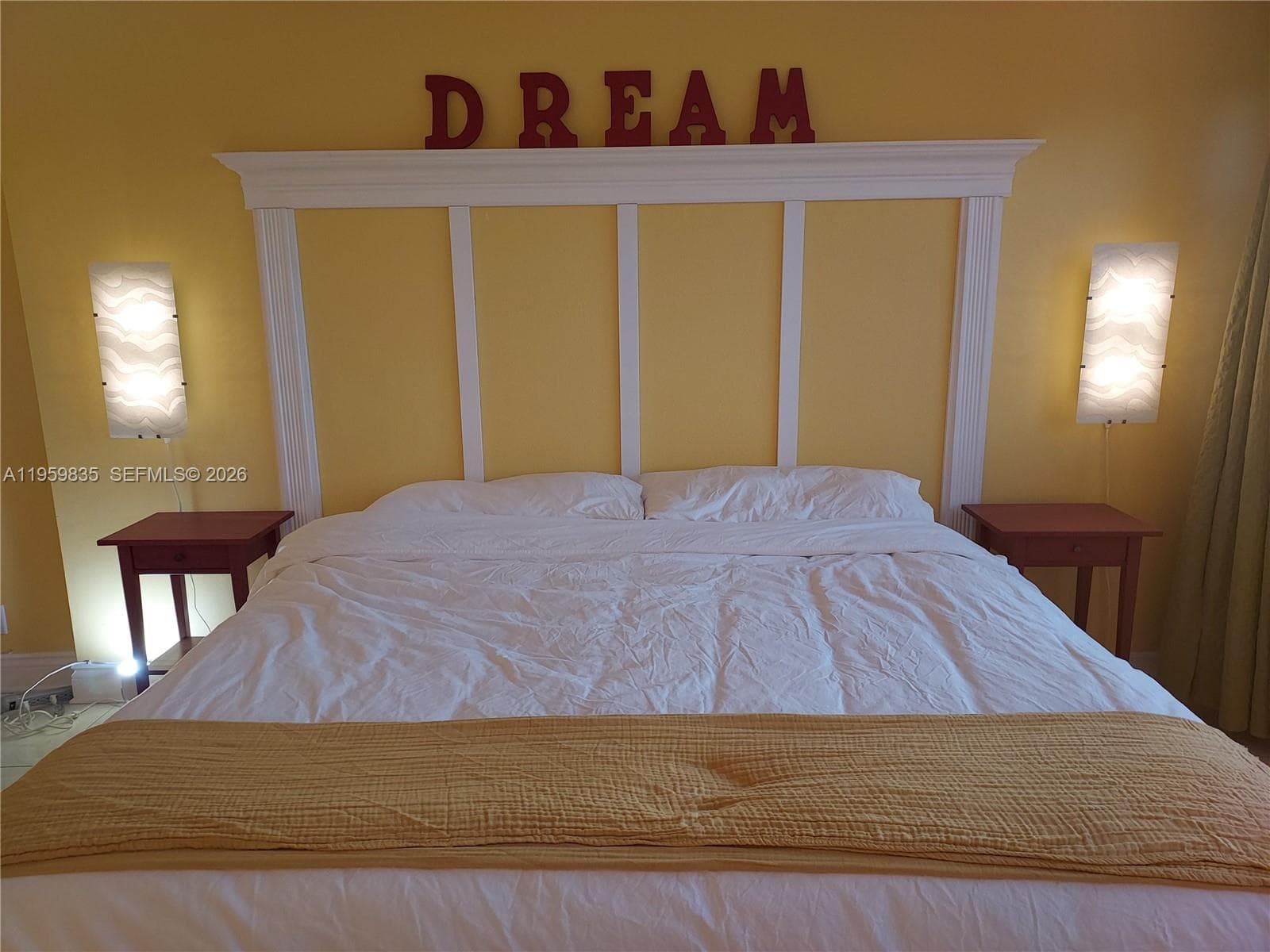 137 Golden Isles Dr 1404 photo 22