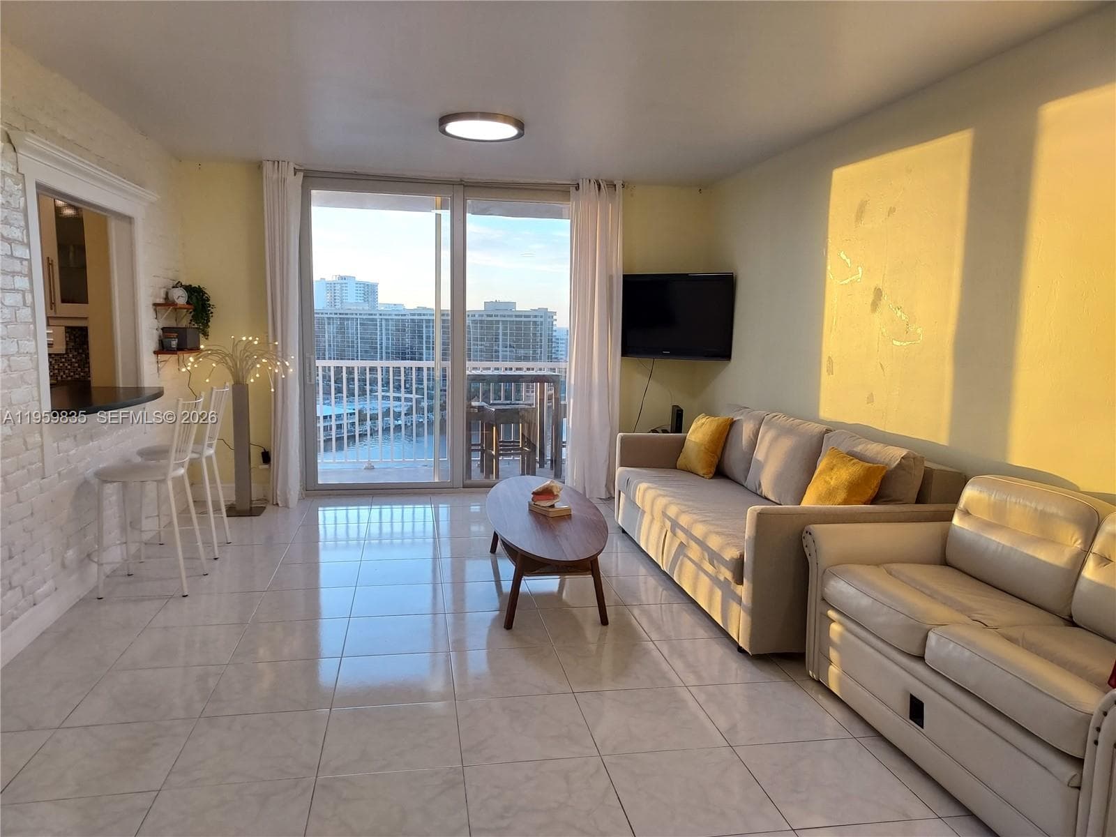 137 Golden Isles Dr 1404 photo 11