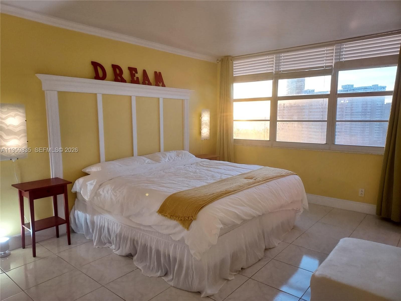 137 Golden Isles Dr 1404 photo 21