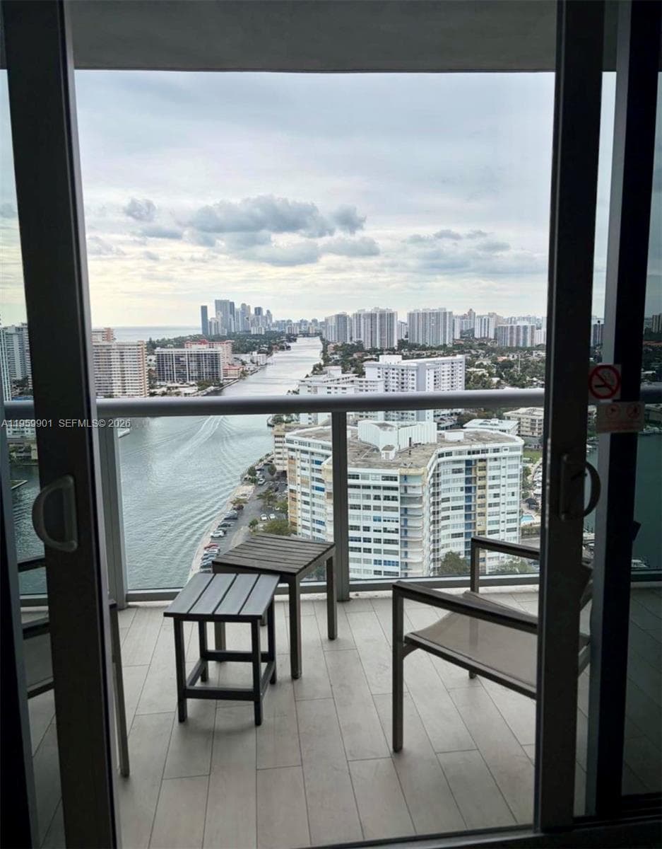 2602 E Hallandale Beach Blvd R2709 photo 6