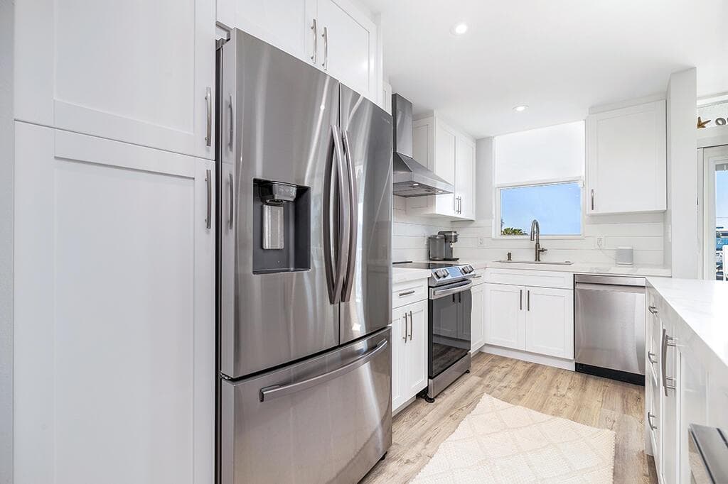 108 Paradise Harbour Boulevard 210 photo 15