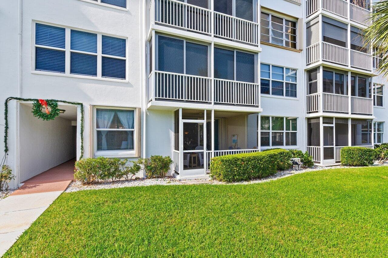 2525 Florida Boulevard 130 photo 20