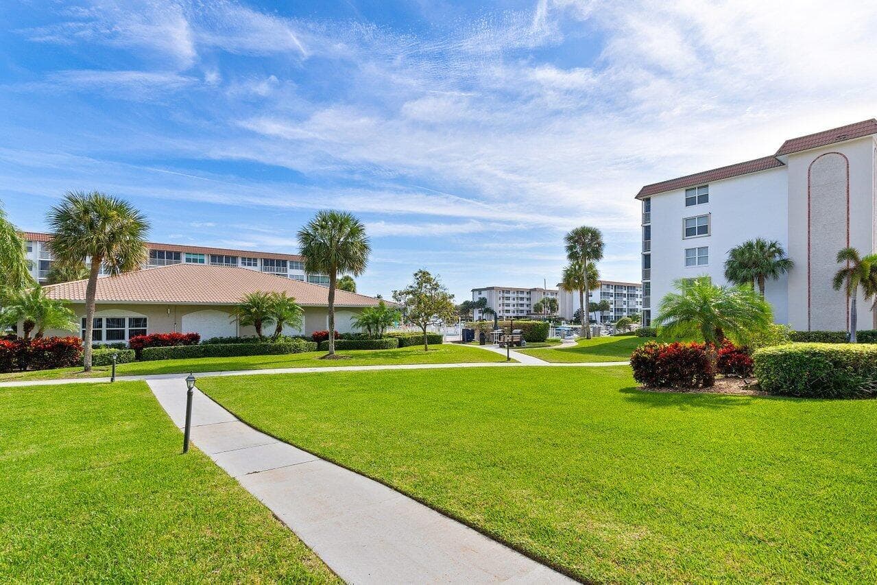 2525 Florida Boulevard 130 photo 19