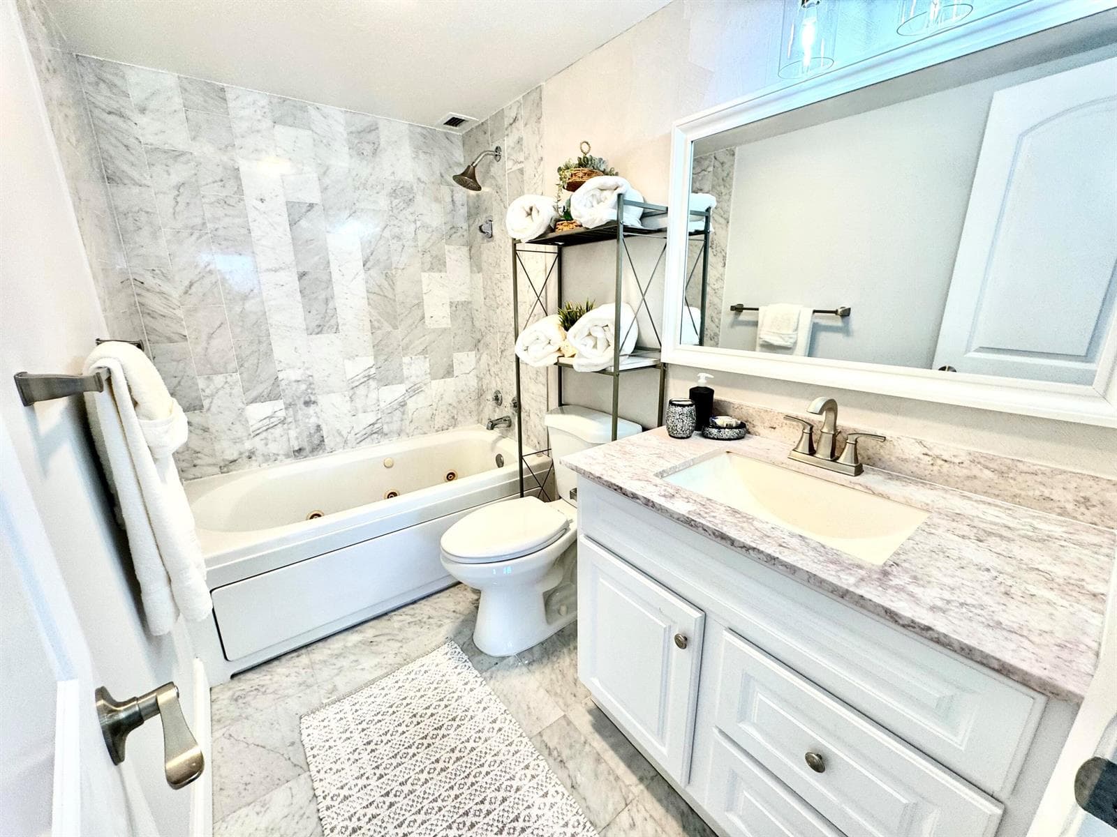 340 Sunset Drive 1506 photo 9