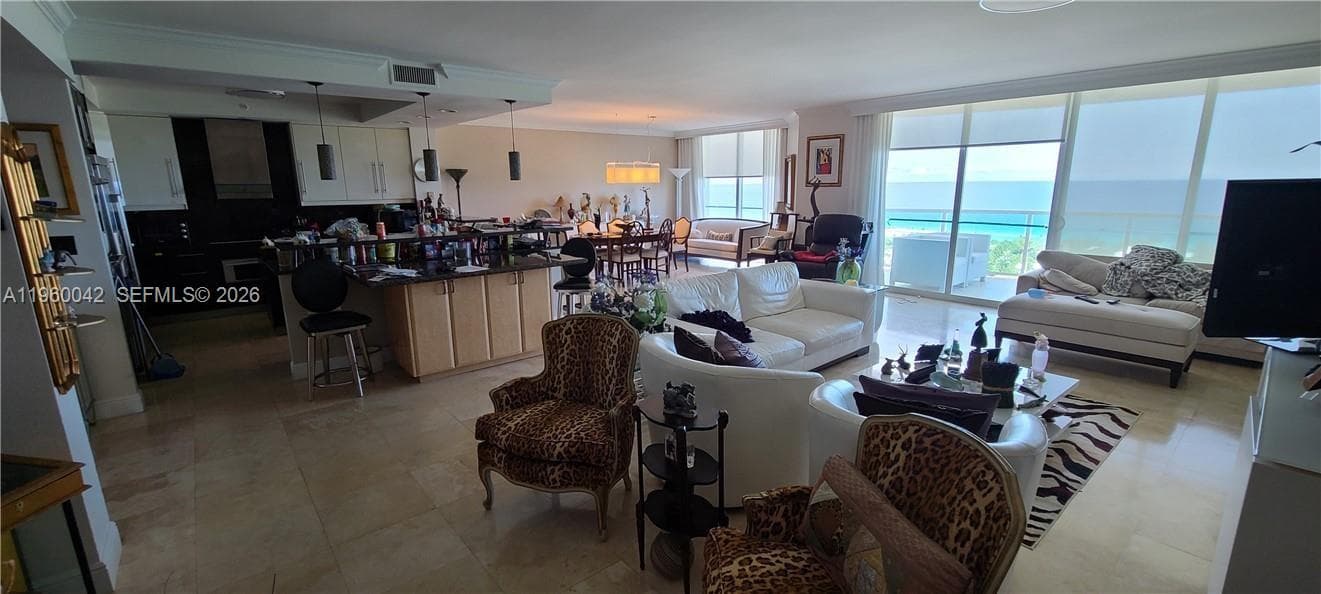 20201 E Country Club Dr 2303 photo 11