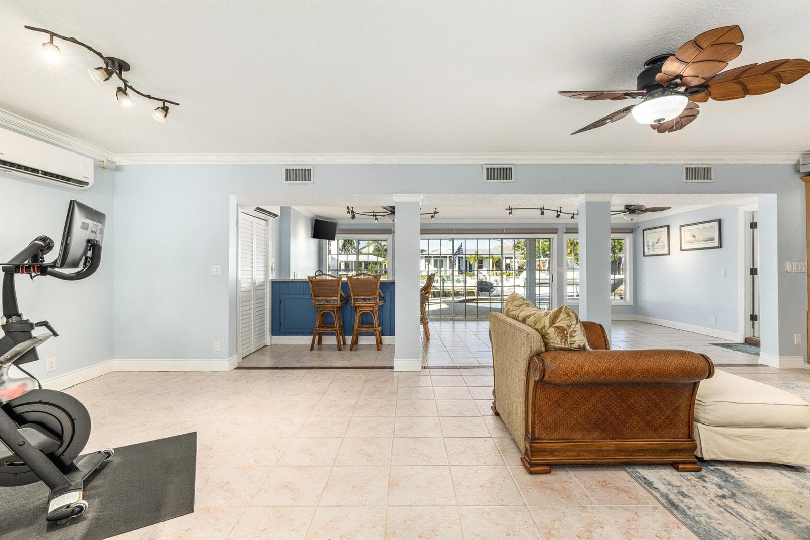 733 Jacana Way photo 13