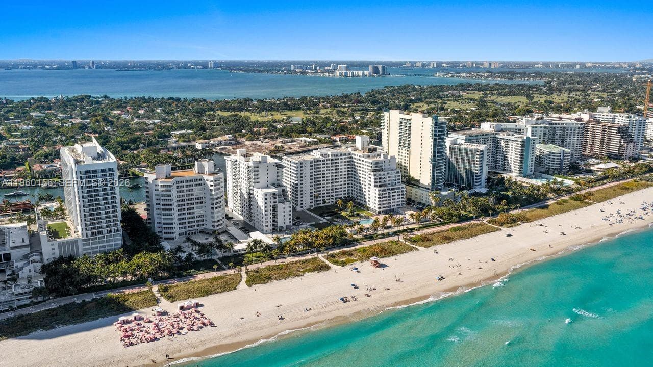 5005 Collins Ave 504 photo 4