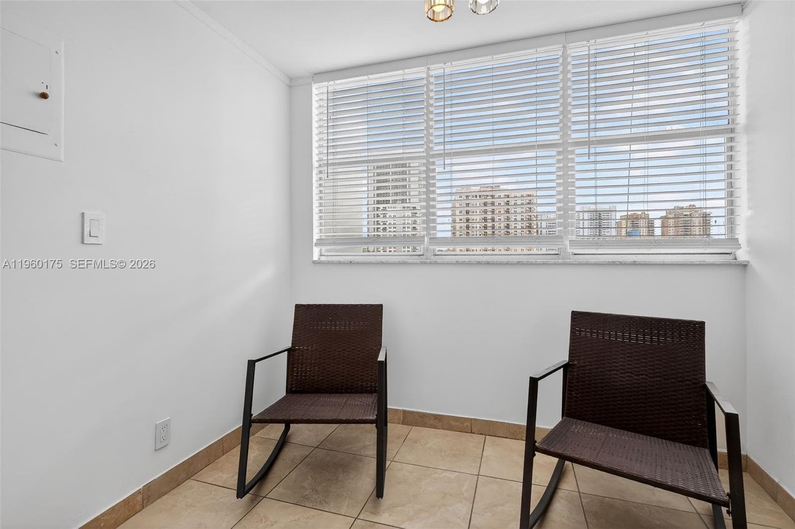 100 Golden Isles Dr 406 photo 4