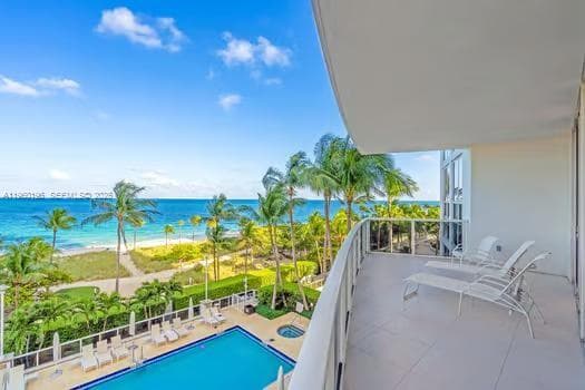 10225 Collins Ave 301,303,304 photo 10