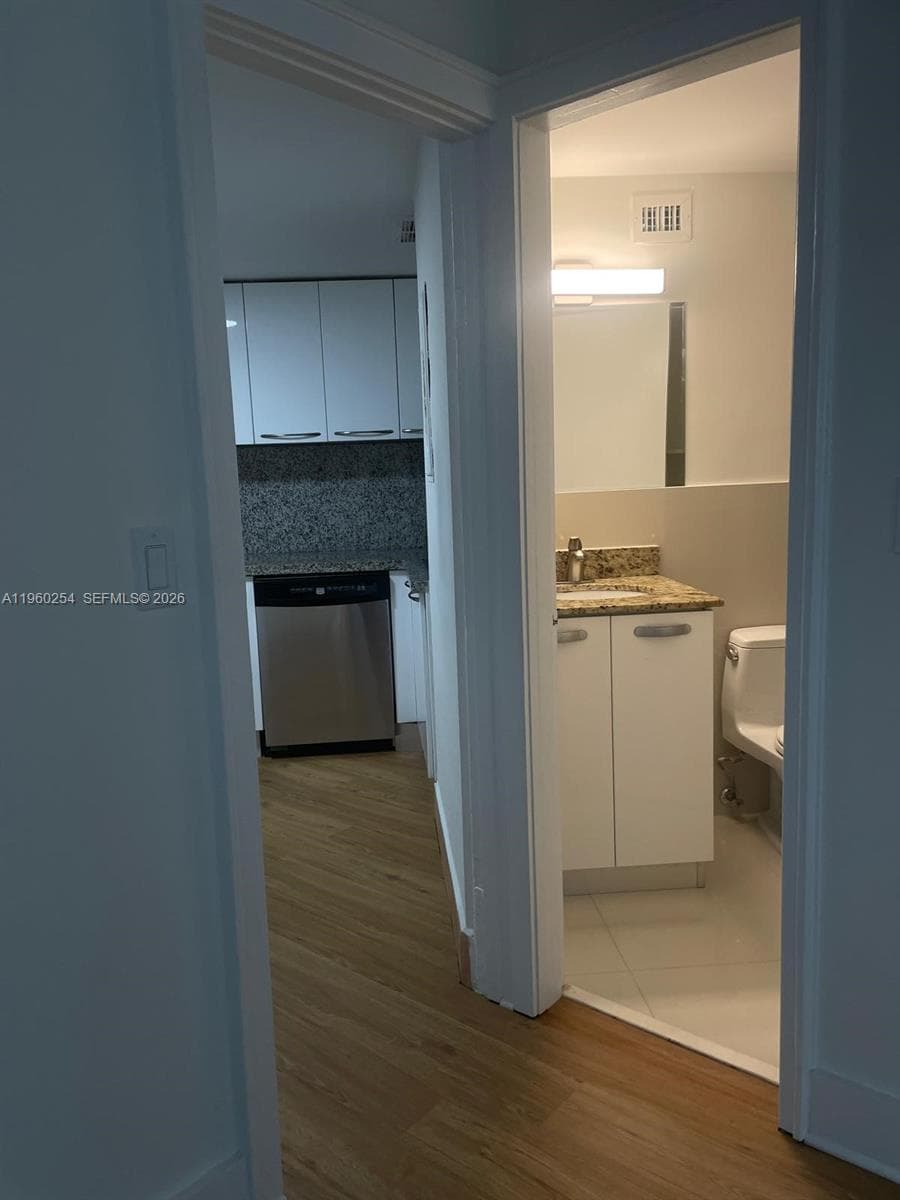 999 Brickell Bay Drive 1202 photo 13