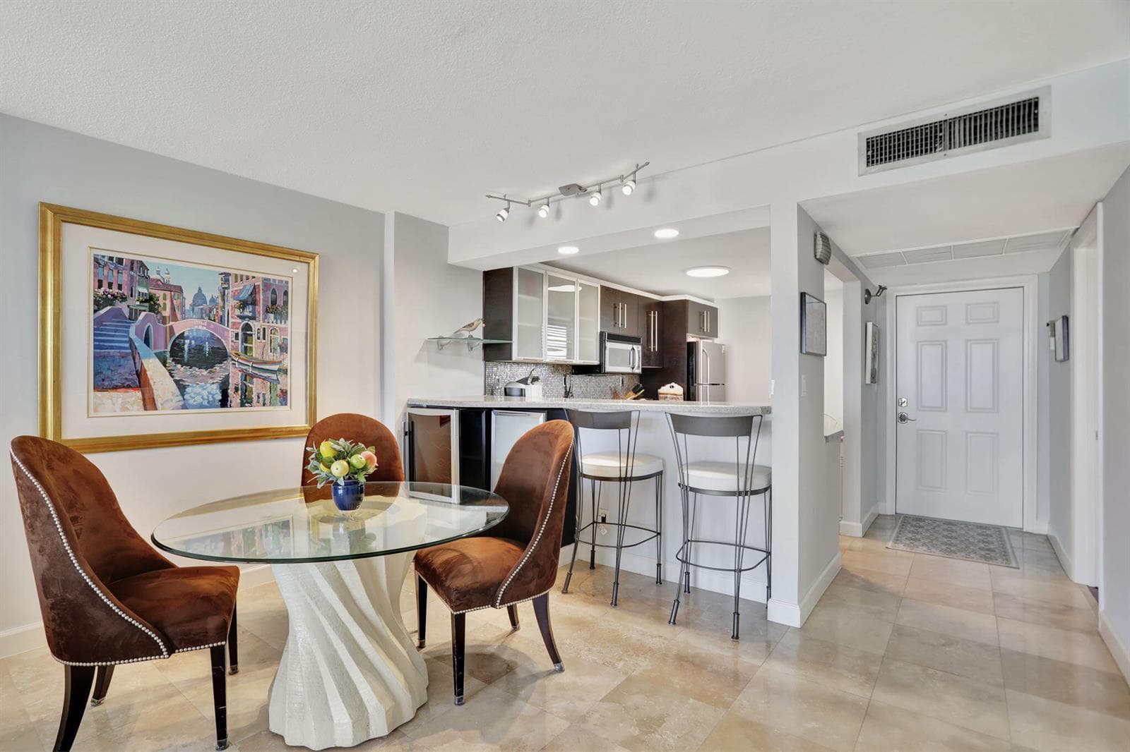 4 Royal Palm Way 6020 photo 12