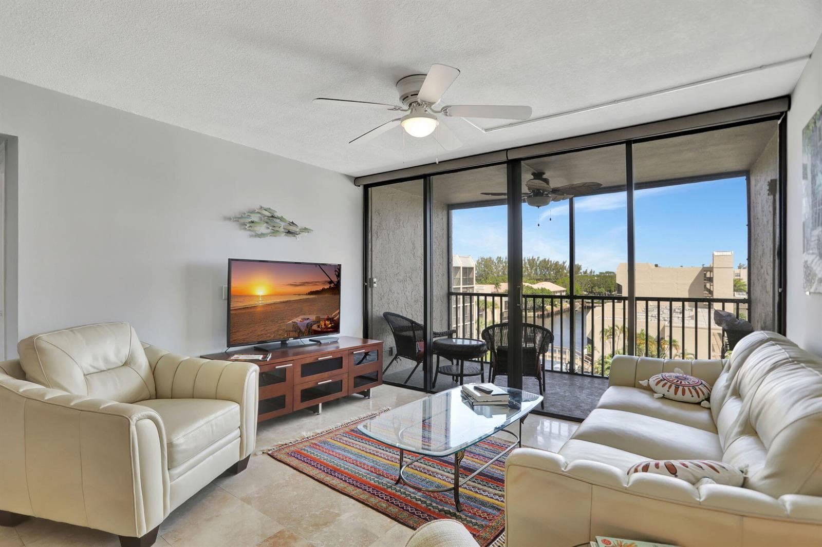 4 Royal Palm Way 6020 photo 14