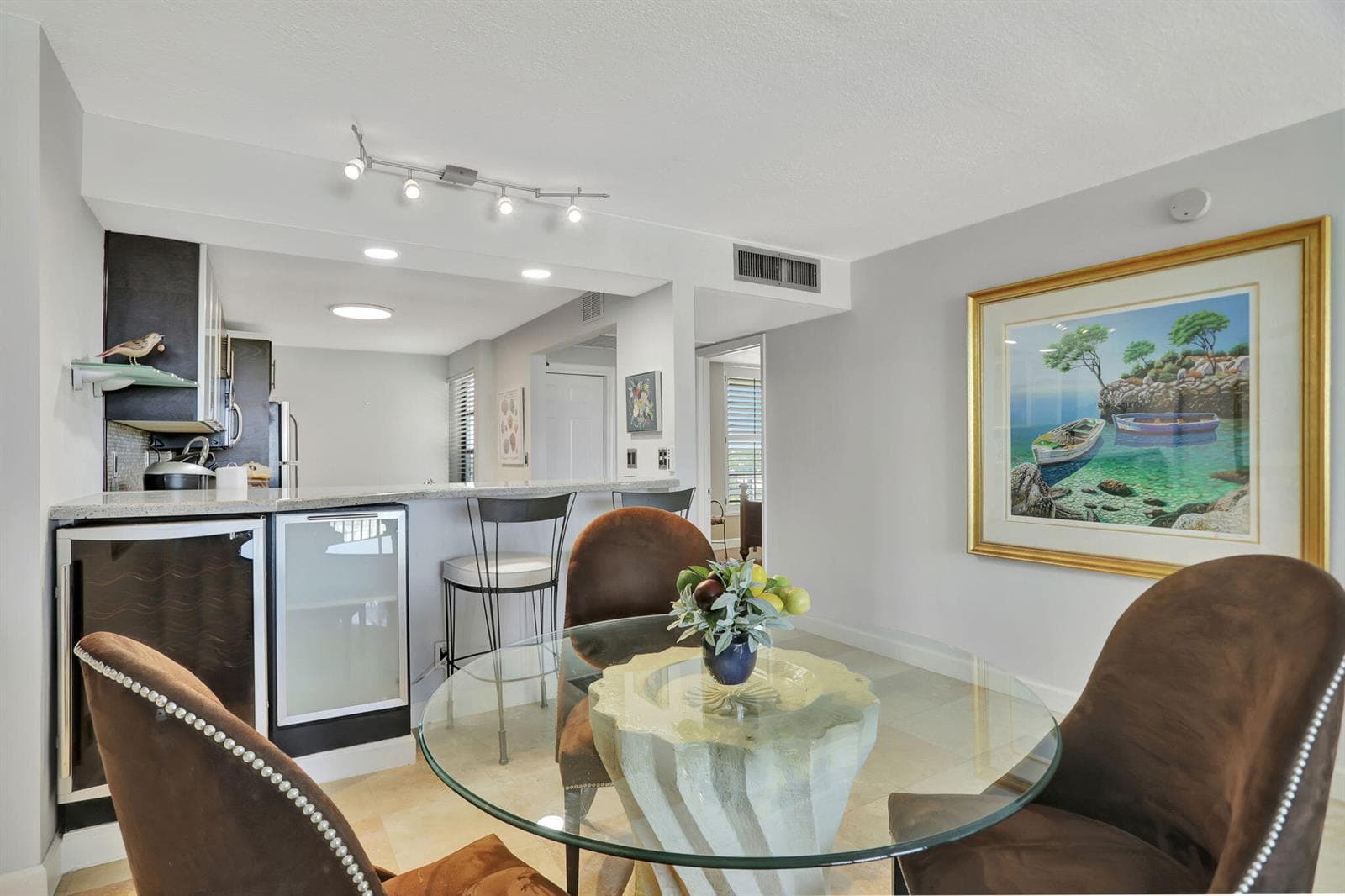 4 Royal Palm Way 6020 photo 11