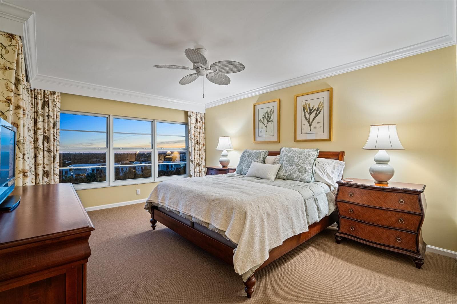 400 Seasage Drive 1101 photo 17