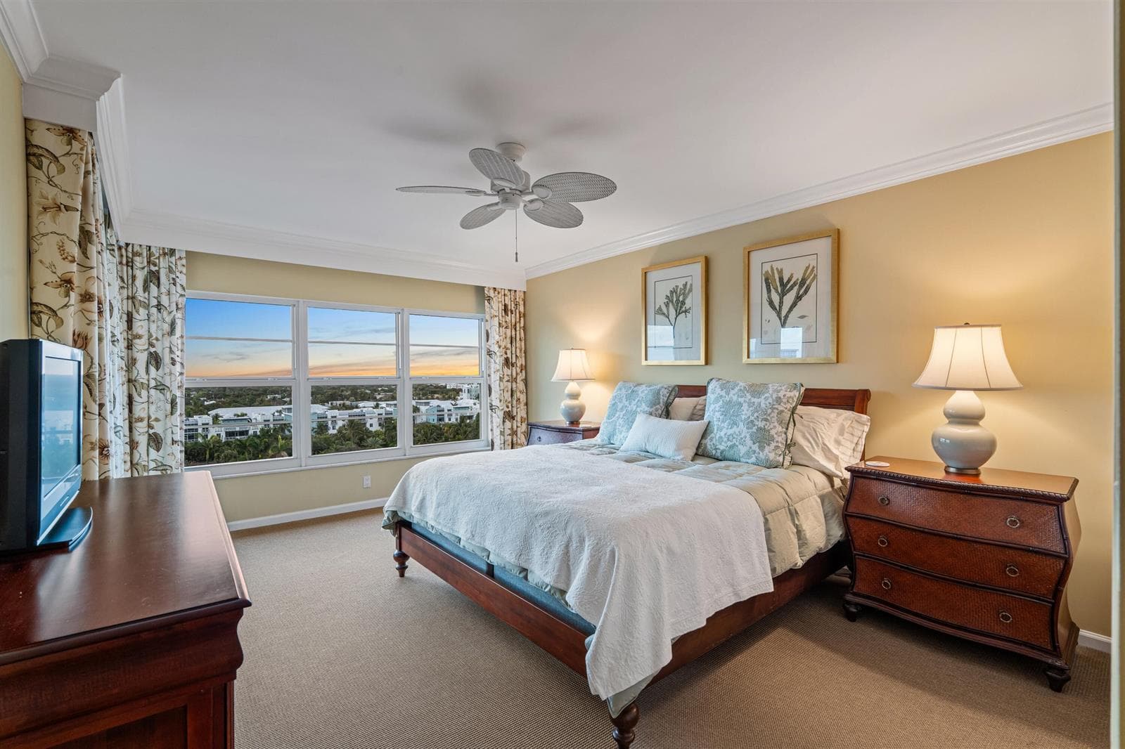 400 Seasage Drive 1101 photo 16