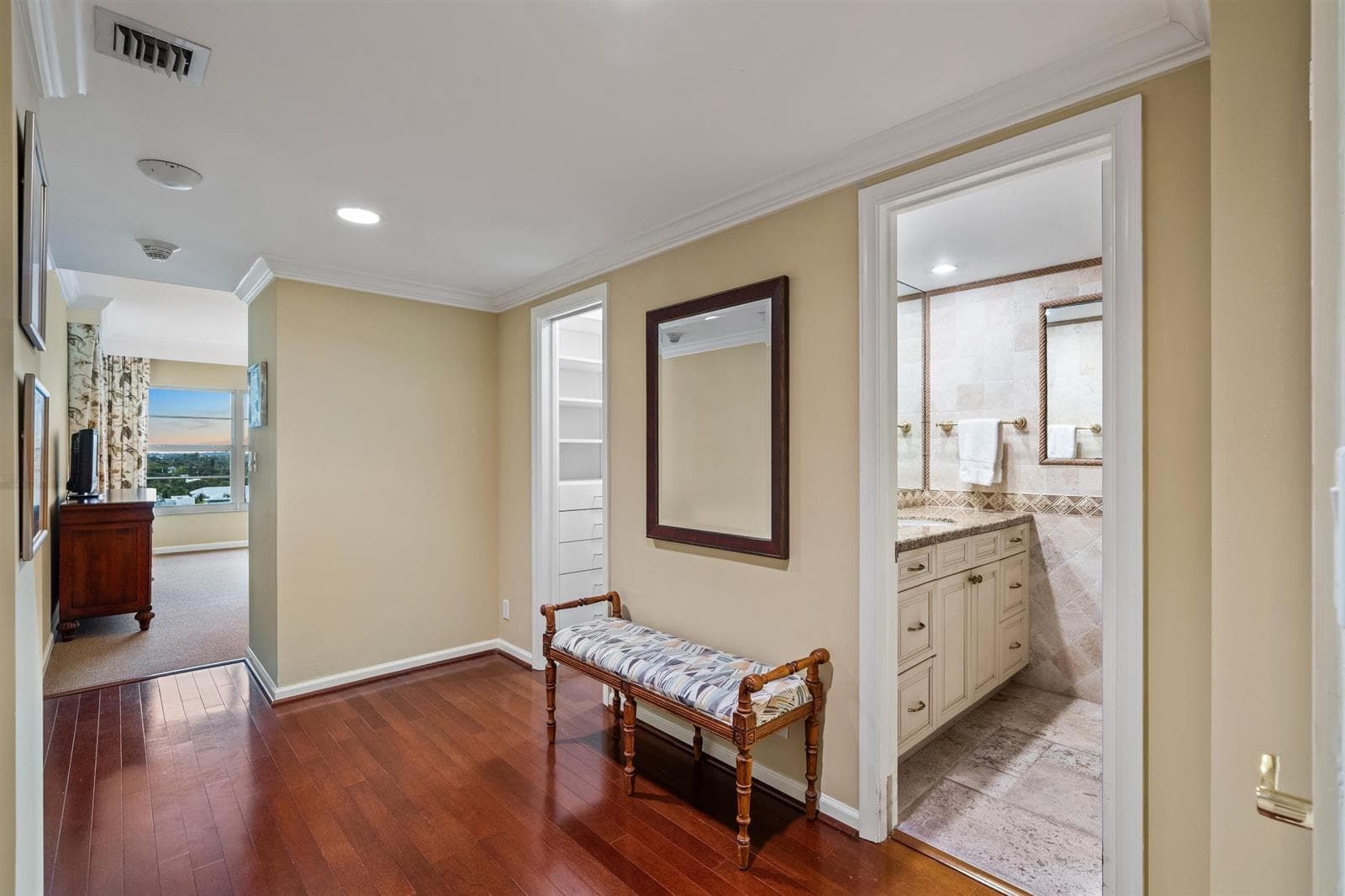 400 Seasage Drive 1101 photo 15