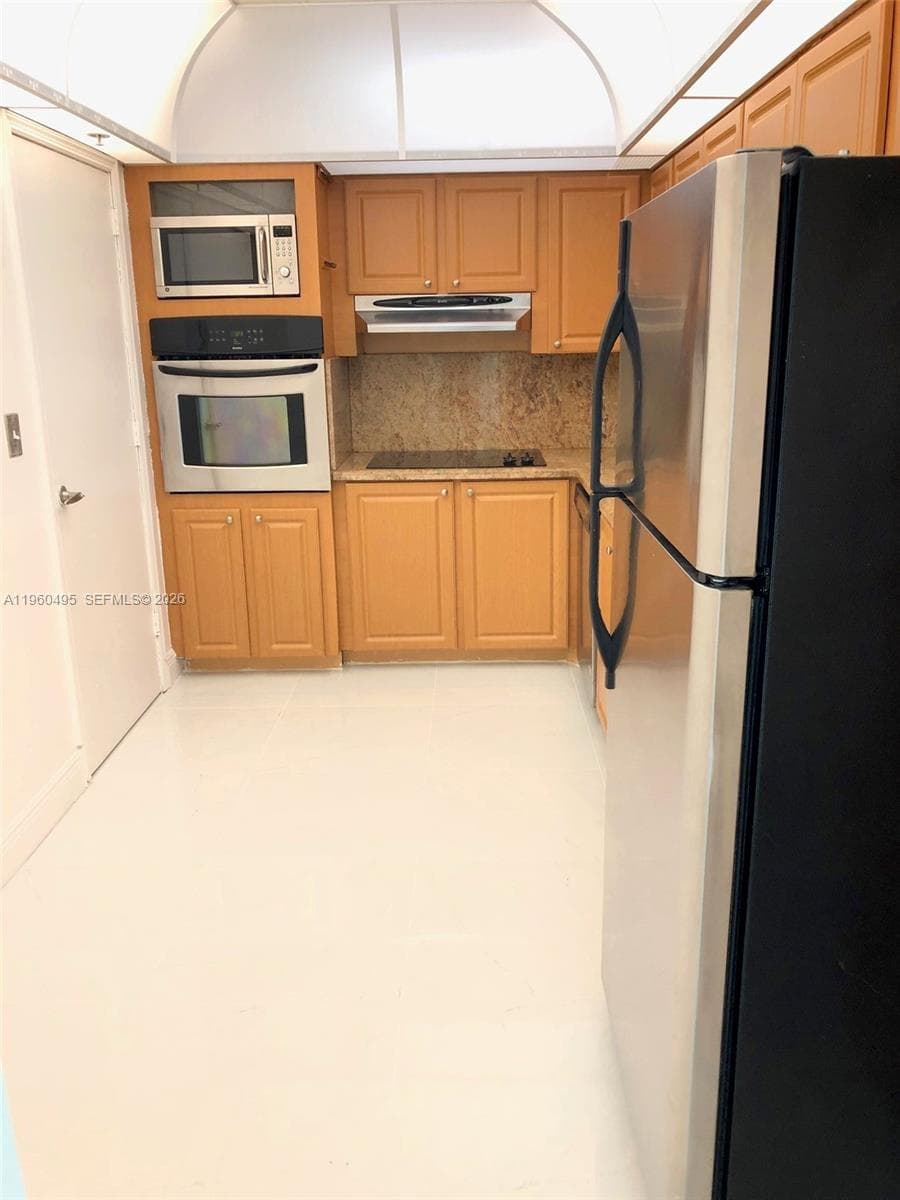 3901 S Ocean Dr 2J photo 13