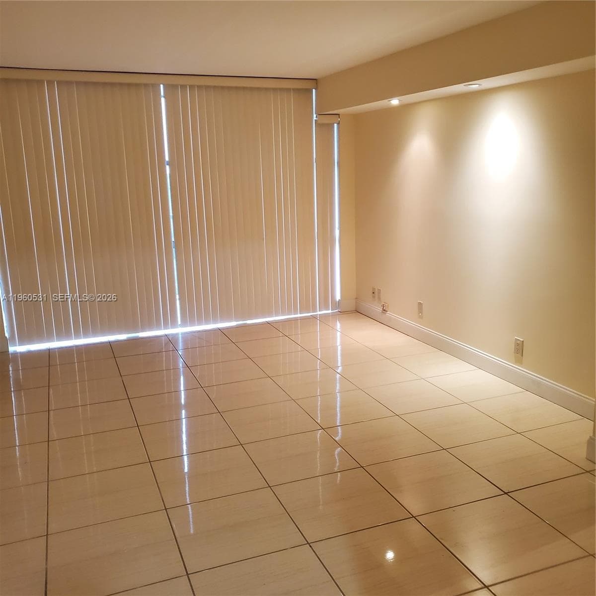 800 Parkview Dr 416 photo 10