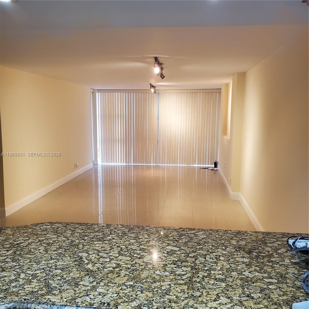 800 Parkview Dr 416 photo 8