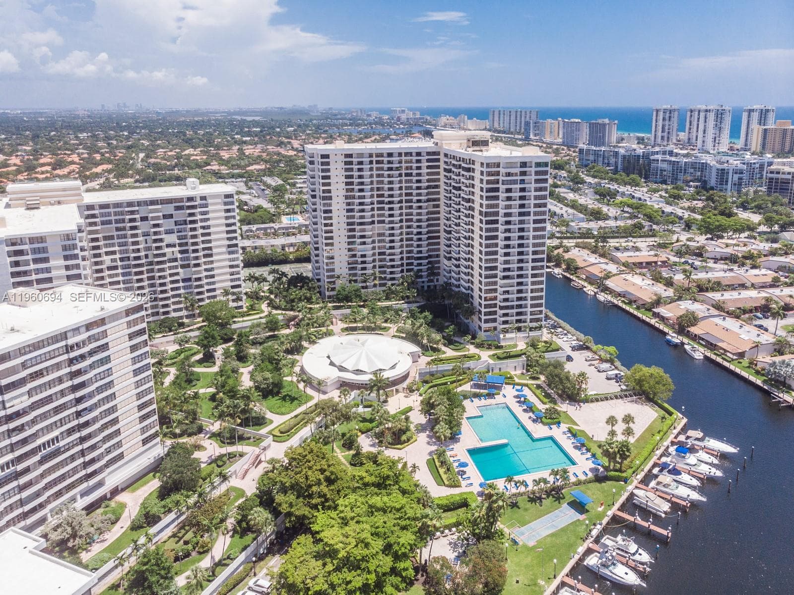 600 Three Islands Blvd 411 photo 2