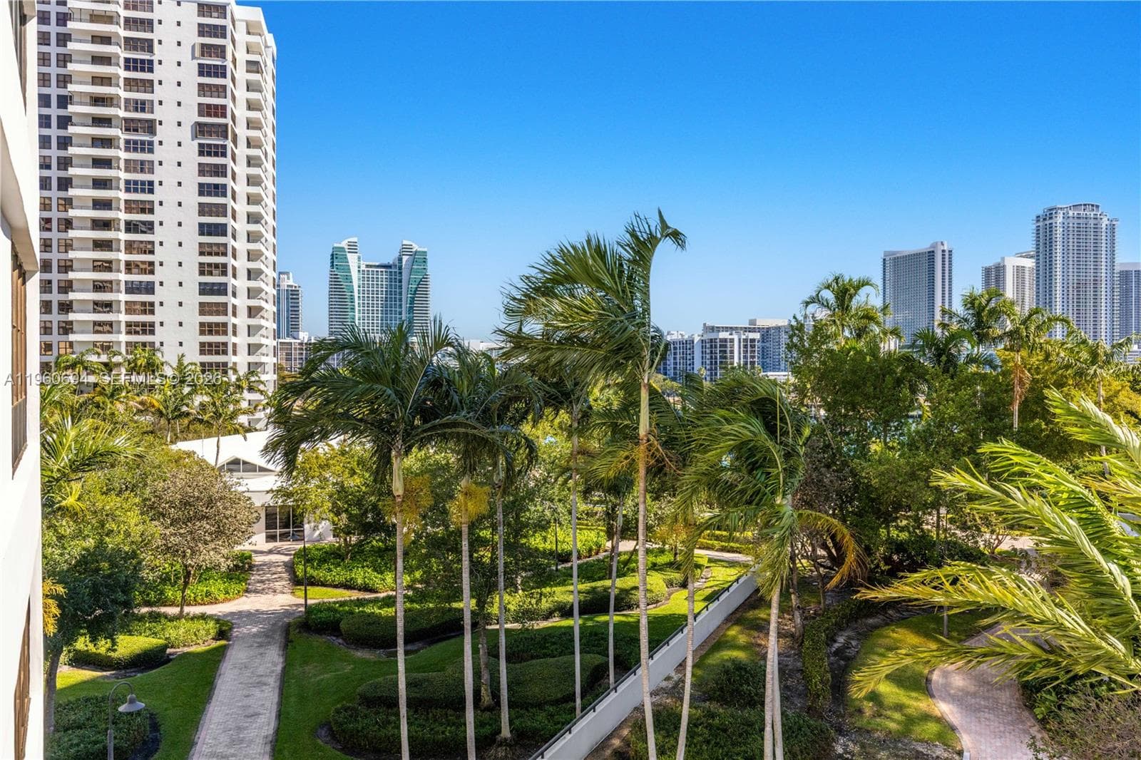 600 Three Islands Blvd 411 photo 7
