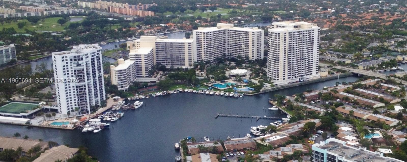 600 Three Islands Blvd 411 photo 1