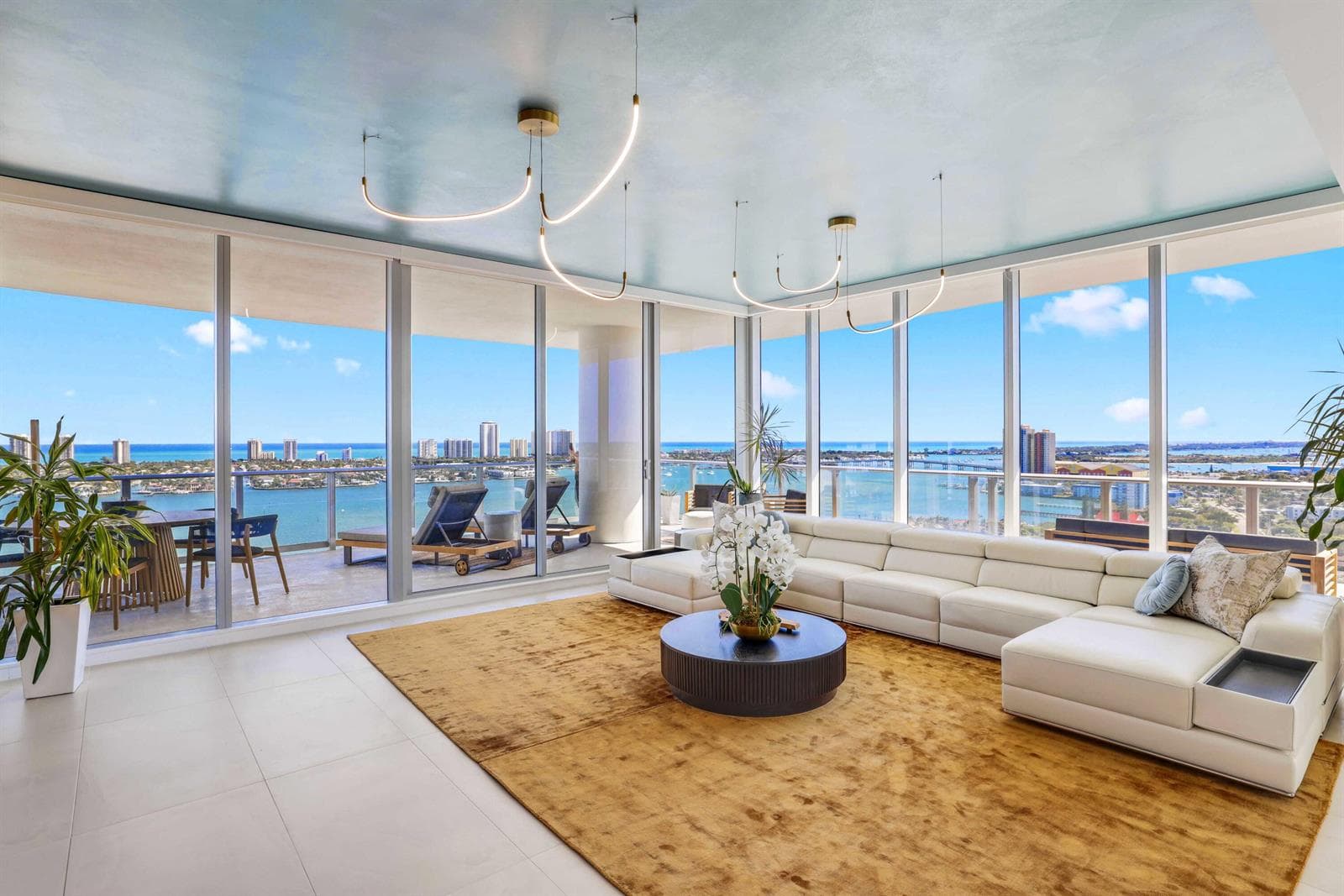 220 Lake Shore Drive 2112 photo 6